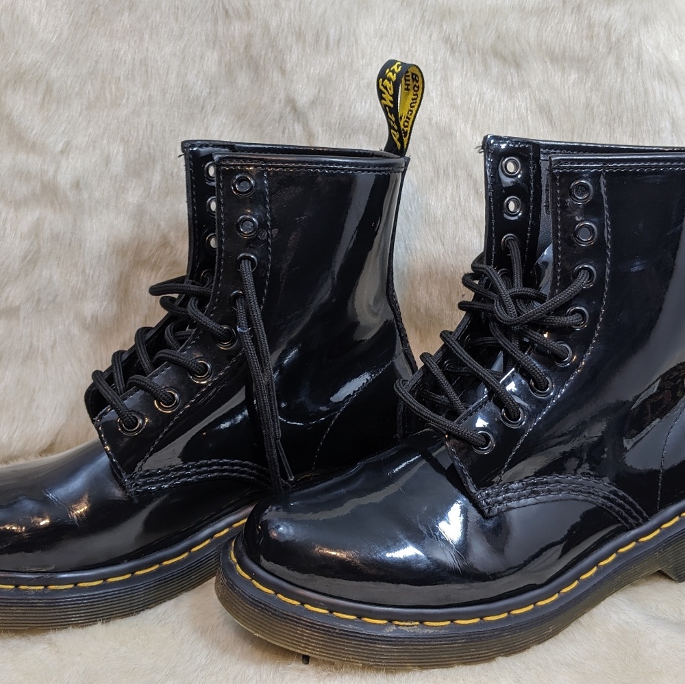 Dr Martens Black Pantent Pascal Women's Boots Sz 6